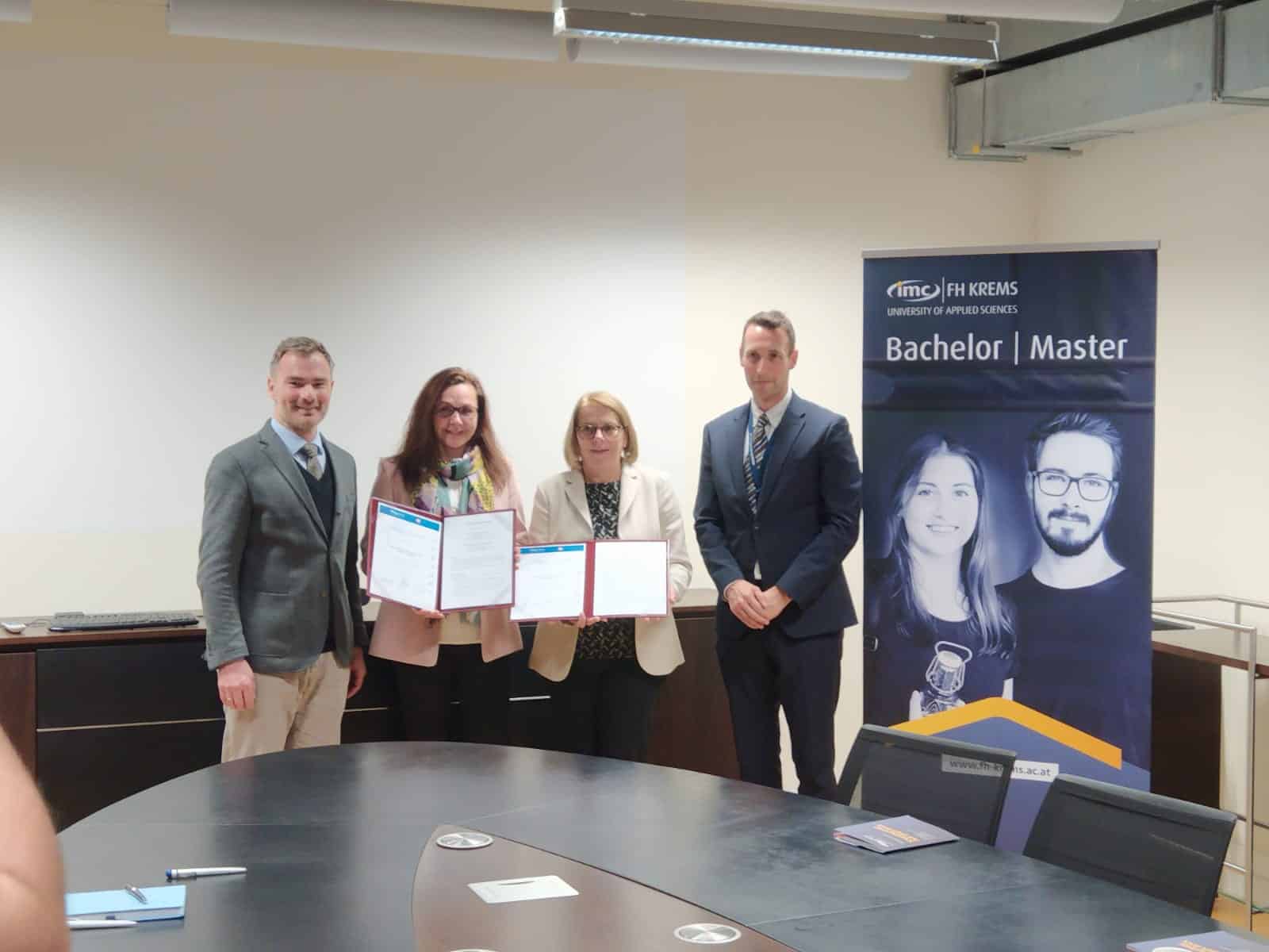 Mehr über den Artikel erfahren <strong>Schulkooperation zwischen IMC FH Krems und BRG Ringstraße</strong> 