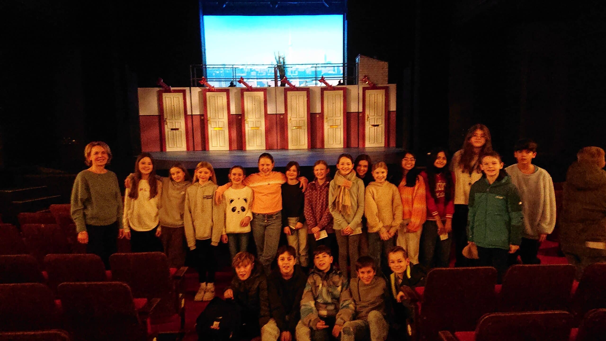Mehr über den Artikel erfahren Theaterbesuch der 1C