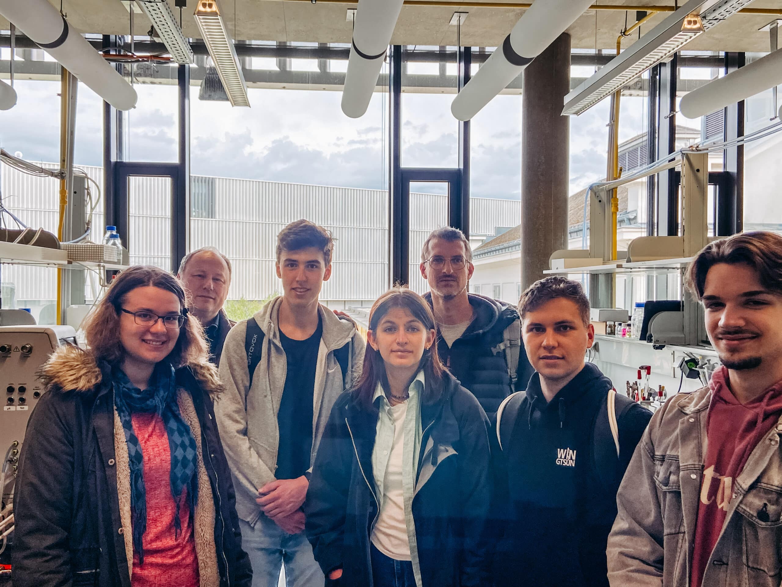 Mehr über den Artikel erfahren Wahlpflichtfach Physik zu Besuch am IMC