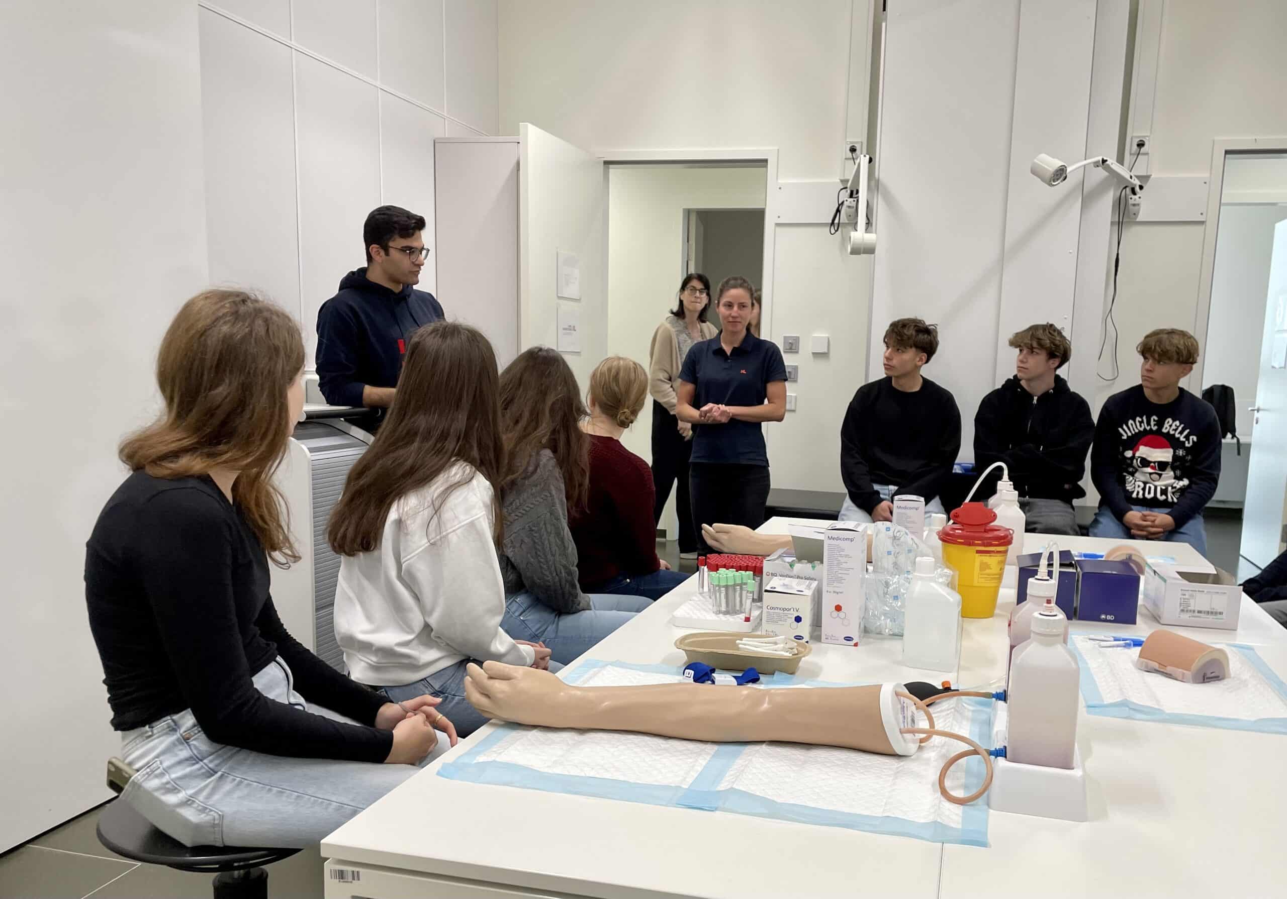 Mehr über den Artikel erfahren Skills – Lab auf der Karl Landsteiner Universität
