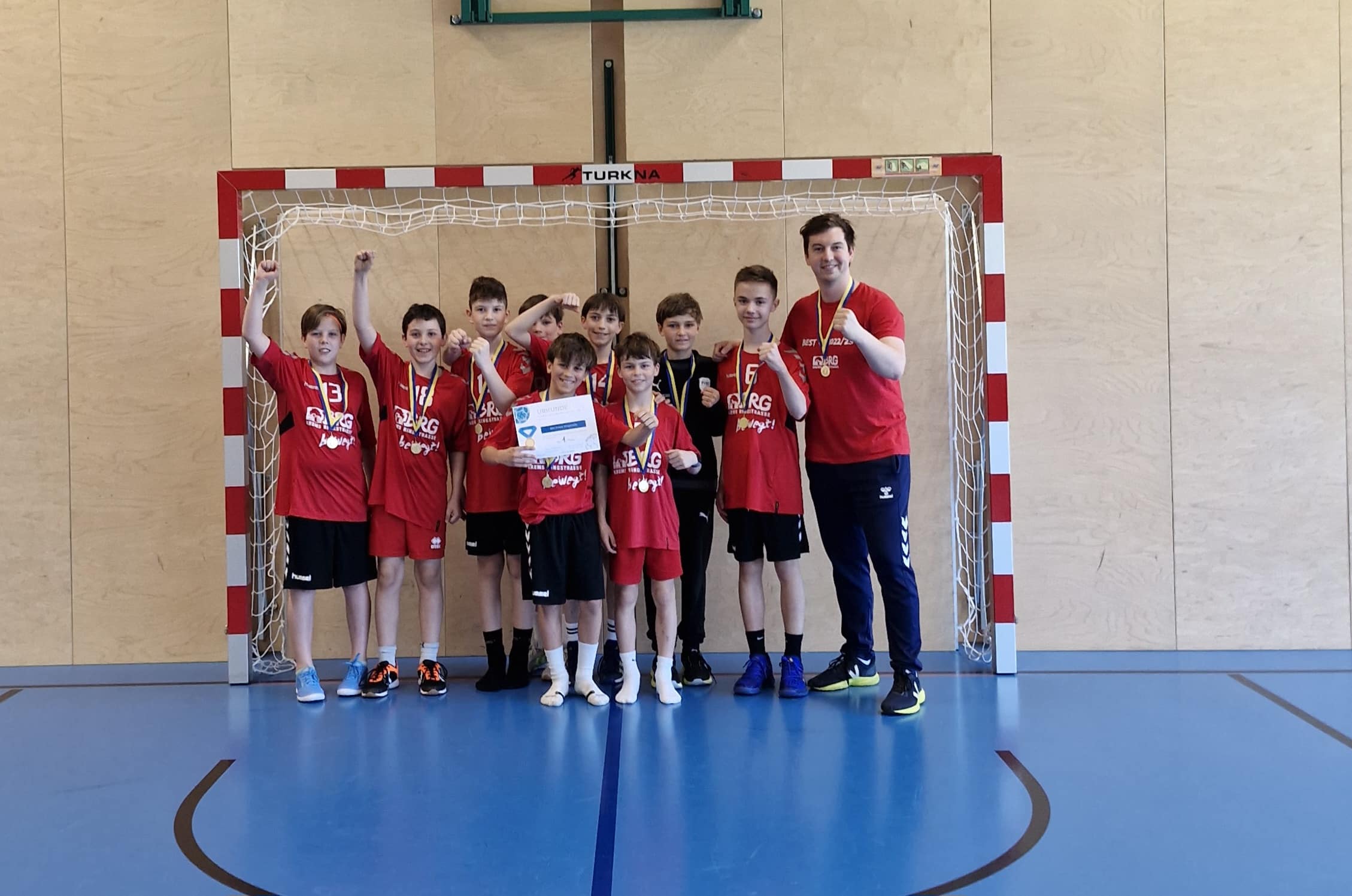 Read more about the article BRG Ringstraße auch Landesmeister beim Junior Handball-Schulcup