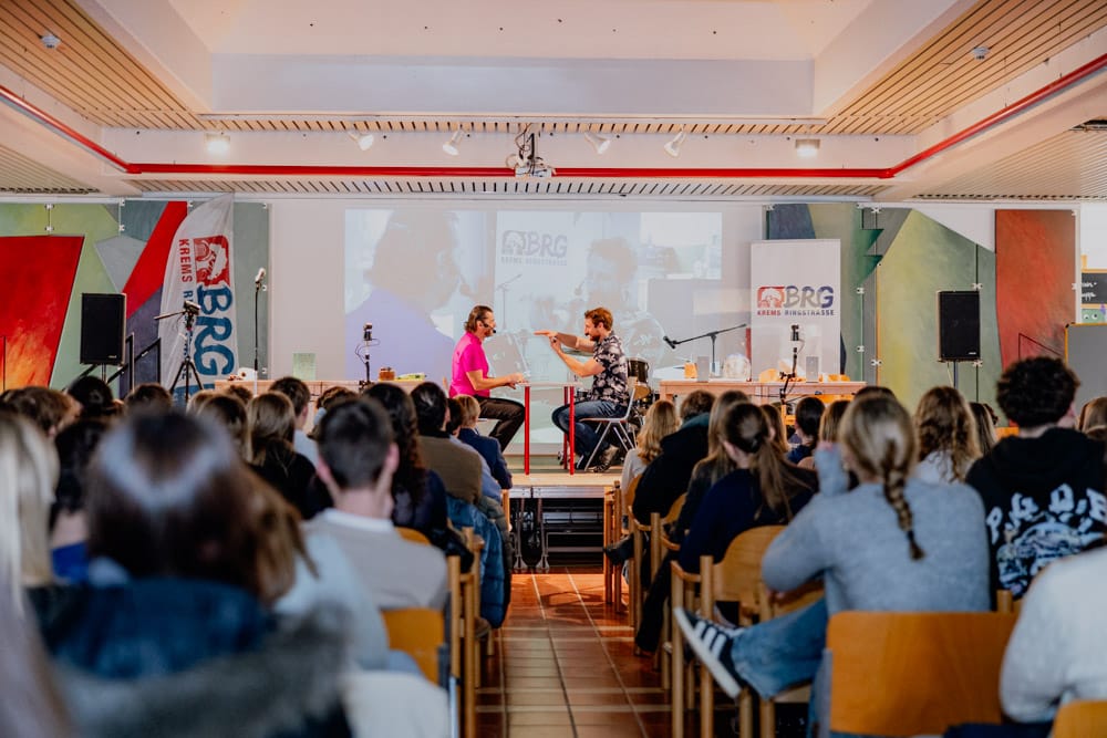 Mehr über den Artikel erfahren Wissenschaft und Comedy …. die Science Busters im BRG! 